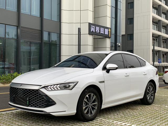 Qin PLUS DM 2023 DM-i Champion Edition 55KM Leading Type