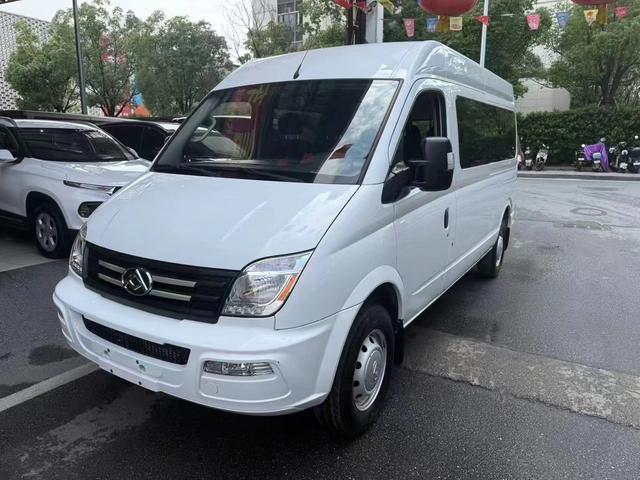New Way V80 2022 2.0T 6-Speed Manual Classic Aurora Center Axle Mid-Roof 6/7/8/9 Seat 127Ps