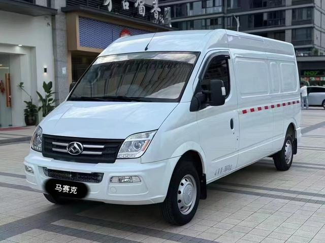 Xintu V90 2019 2.0T manual VAN front drive single tire long axle high top 3 seats
