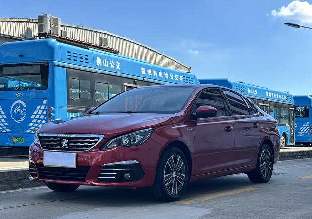 Peugeot 308 2018 230THP Automatic Deluxe Edition