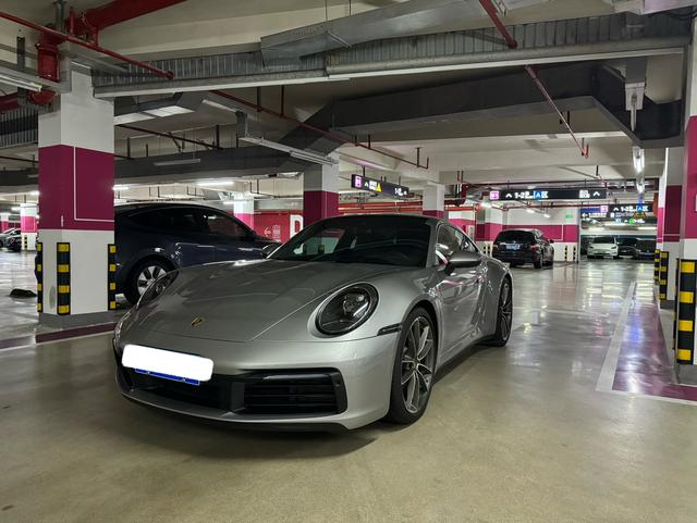 Porsche 911 2023 Carrera 3.0T