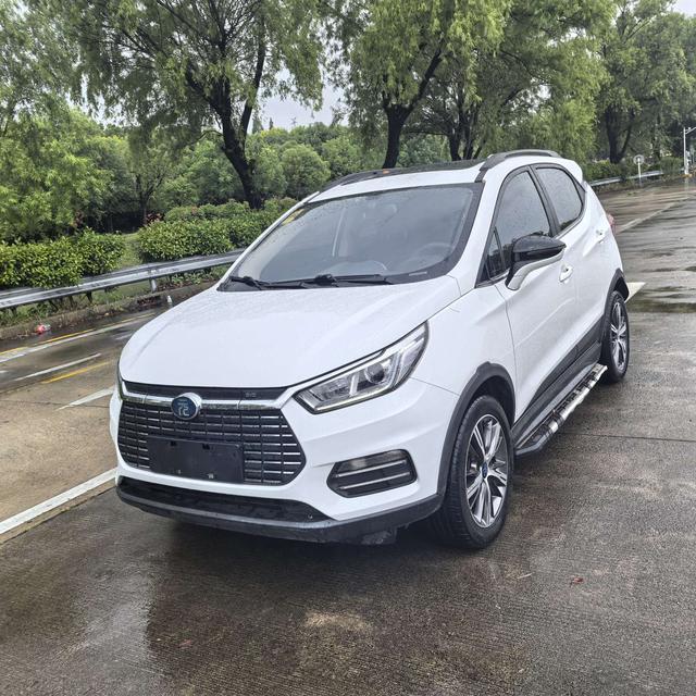 Yuan EV 2018 EV360 Smartlink Creative Cool Model