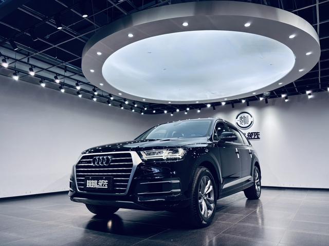 Audi Q7 2018 45 TFSI Technical