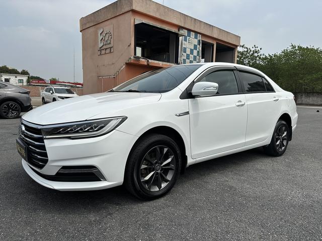 Qin 2019 1.5L Automatic Deluxe