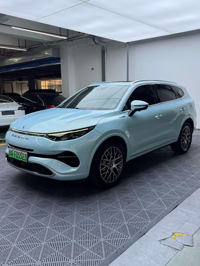 Denza X PHEV 2020 2.0T Classic Edition