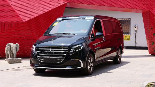 Vito 2024 2.0T automatic rear drive 7-seater original customized version