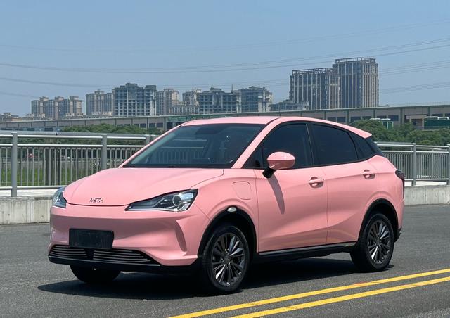 Nezha V 2022 Tide 400 Lite Pink Custom Model
