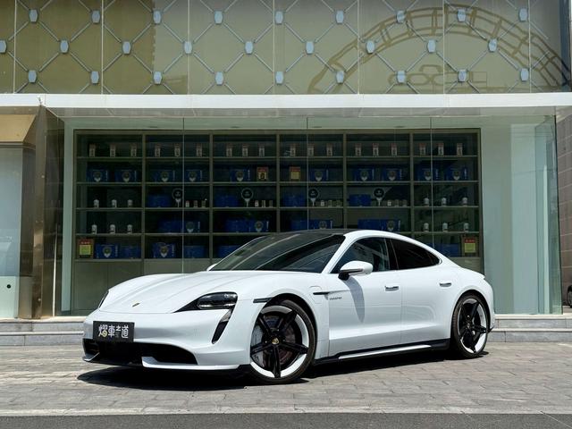 Taycan 2019 Taycan Turbo