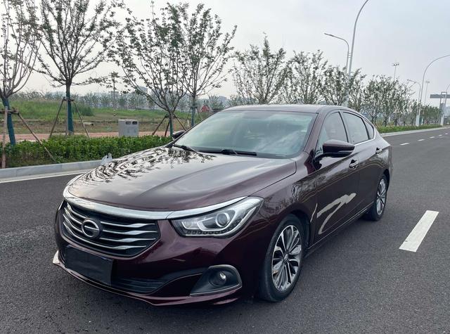 Trumpchi GA6 2016 235T DCT Deluxe Edition