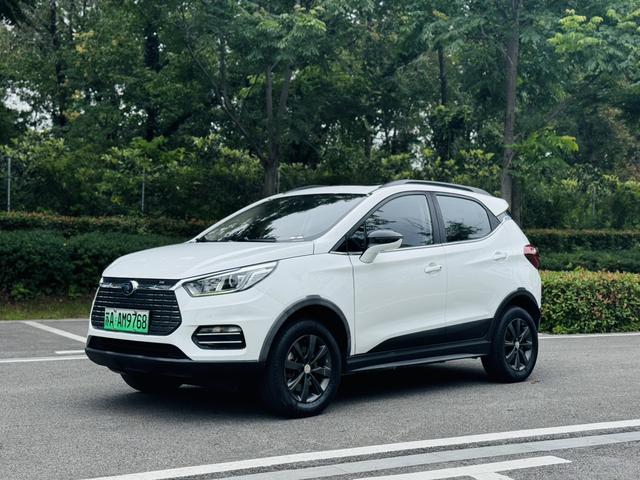 Yuan EV 2018 EV360 Smartlink Dazzling Cool Model