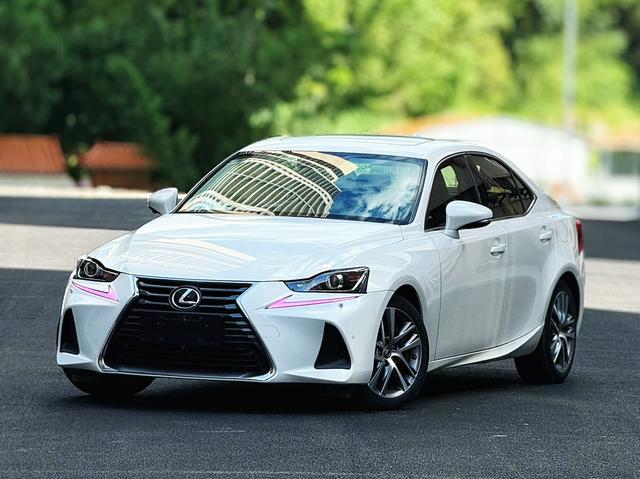 Lexus IS 2017 model 300 Fengshang Edition