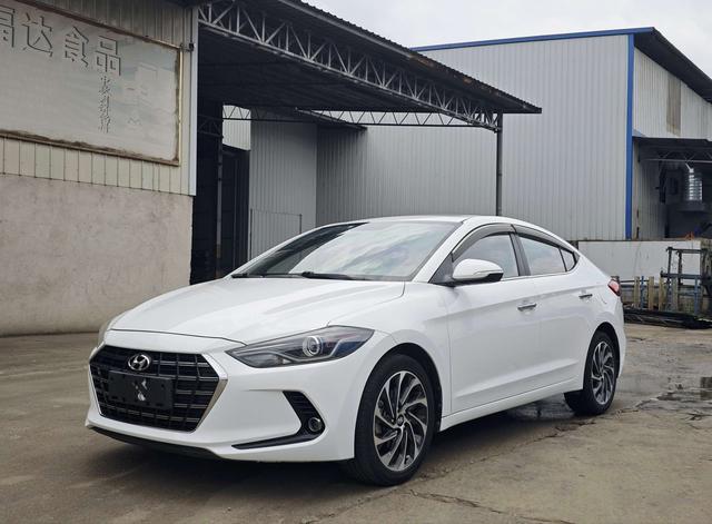 Leading the 2019 1.4T dual-clutch dazzling*dynamic type