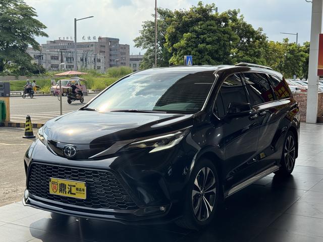 Gravia 2023 Intelligent Electric Hybrid 2.5L Premium PLUS