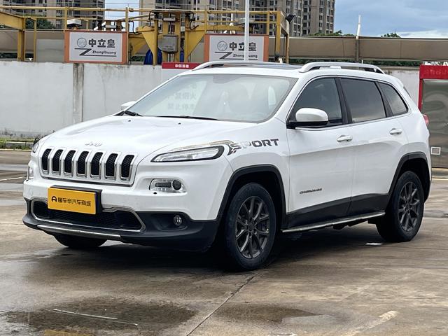 Free Light 2020 2.0L two-wheel drive classic sports version