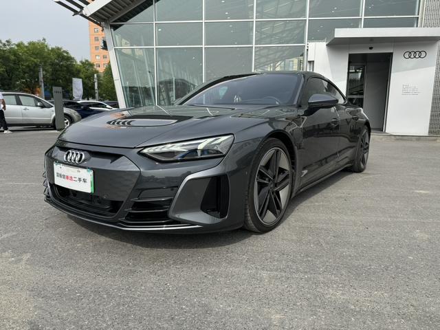 Audi e-tron GT 2023 basic model