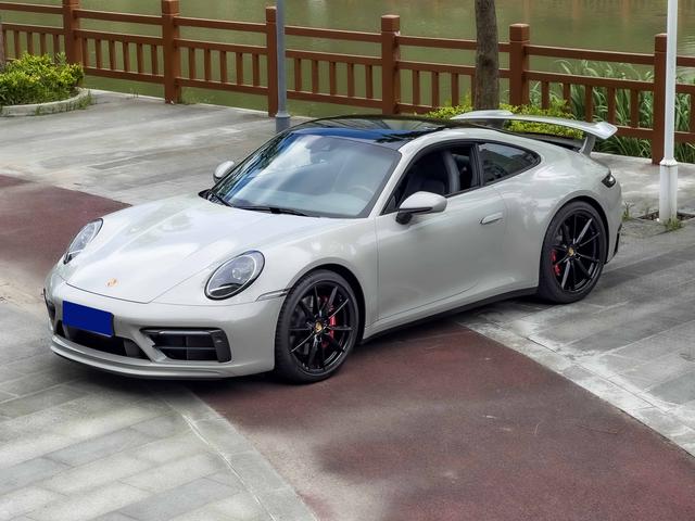 Porsche 911 2023 Carrera 4S 3.0T