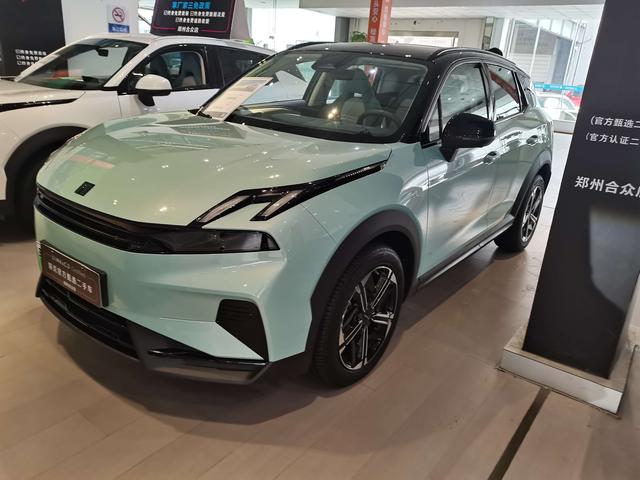 Lynk & Co. 06 EM-P 2024 EM-P 126 long battery Life Halo
