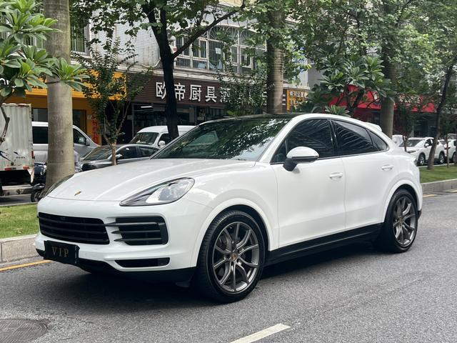 Cayenne Coupé 2023 Cayenne Coupé 3.0T Platinum Edition