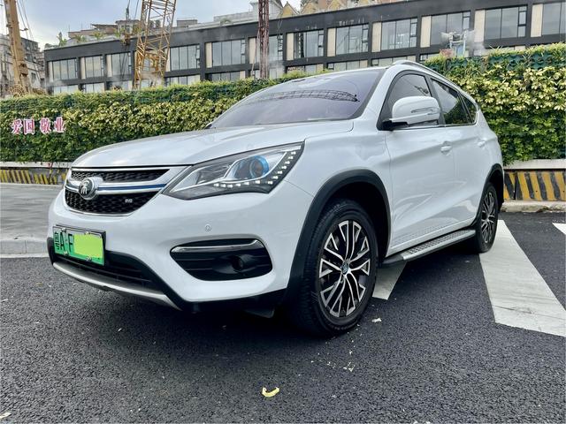 Song DM 2017 1.5TID All-Wheel Drive Luxury
