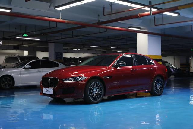 Jaguar XE 2018 2.0T 300PS four-wheel drive R-Sport sports edition