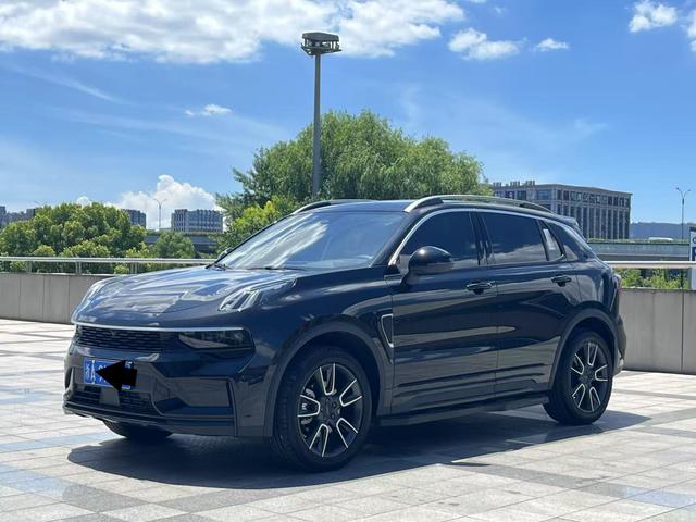 Lynk & Co. 01 2024 2.0 TD Two-wheel drive Global Edition