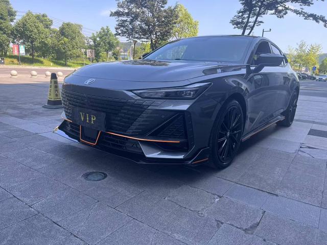 Changan UNI-V 2023 1.5T Sport Edition