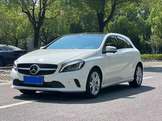 Mercedes-Benz A-Class (Import) 2018 A 200 Dynamic