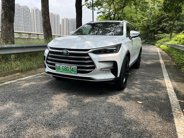 Tang DM 2021 DM 2.0T four-wheel drive high-performance version of the Genesis flagship