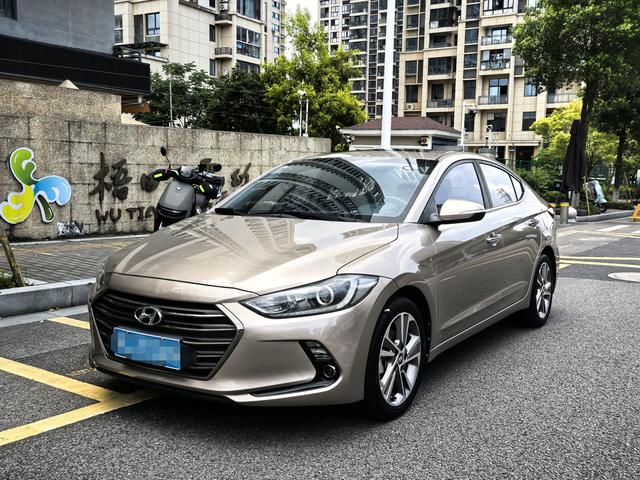 Leading the 2018 1.6L automatic 15th Anniversary Special Edition
