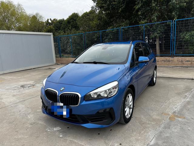 BMW 2 Series Wagon 2018 218i Style