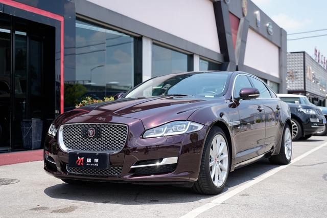 Jaguar XJ 2018 XJL 3.0 SC four-wheel drive Panoramic Business Edition