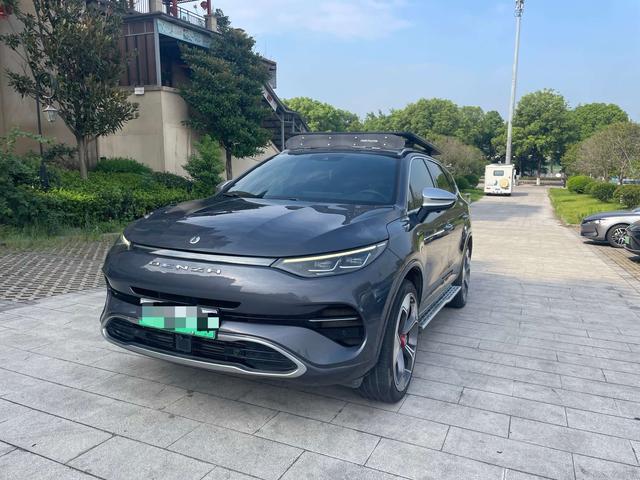 Denza X PHEV 2020 2.0T Ultimate Edition