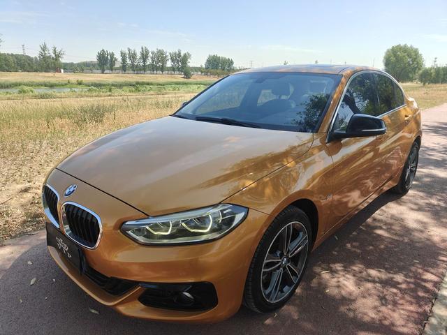 BMW 1 Series 2018 118i Sport