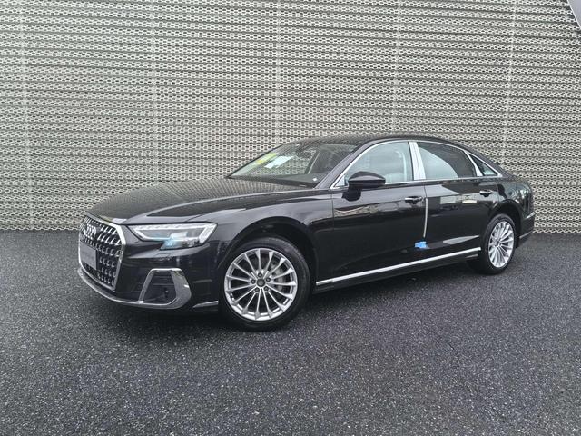 Audi A8 2024 A8L 45 TFSI quattro deluxe