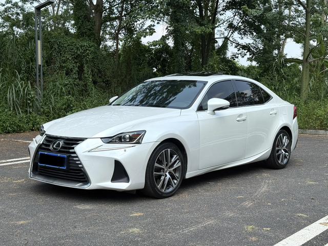 Lexus IS 2017 model 300 Fengshang Edition