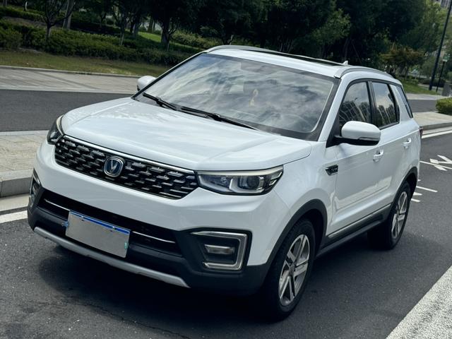 Changan CS55 2017 1.5T automatic dazzling color type