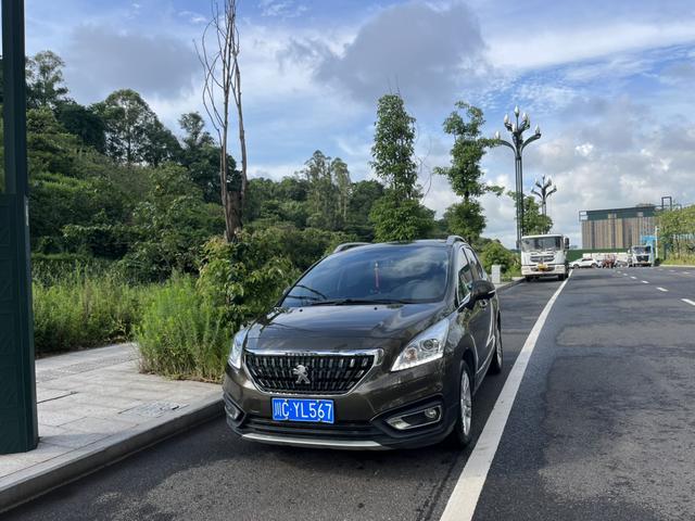 Peugeot 3008 2016 model 1.6 THP automatic standard edition