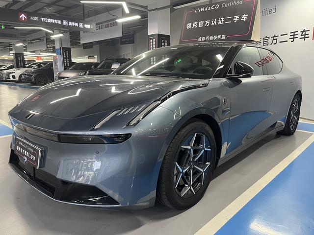 Lynk & Co Z10 2024 STARBUFF 95kWh 766km rear drive