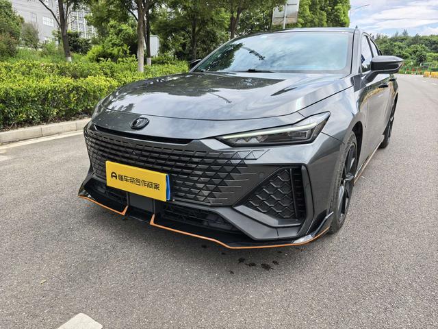 Changan UNI-V 2022 2.0T Leader Edition