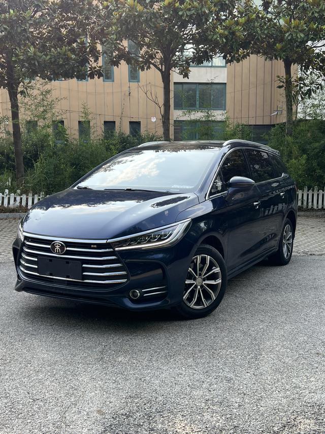 Song MAX 2019 1.5T automatic Zhilian Ruishang 6-seater Country VI