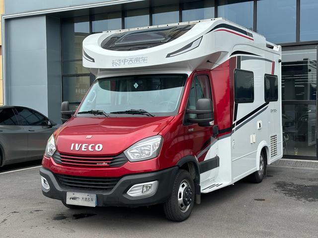 Iveco Ousheng 2019 3.0T automatic rear drive 5-seater original customized version