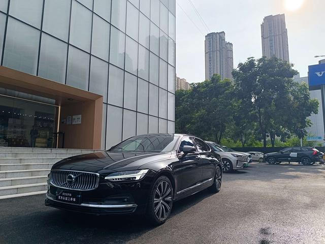 Volvo S90 2025 B5 Zhiya Deluxe Edition