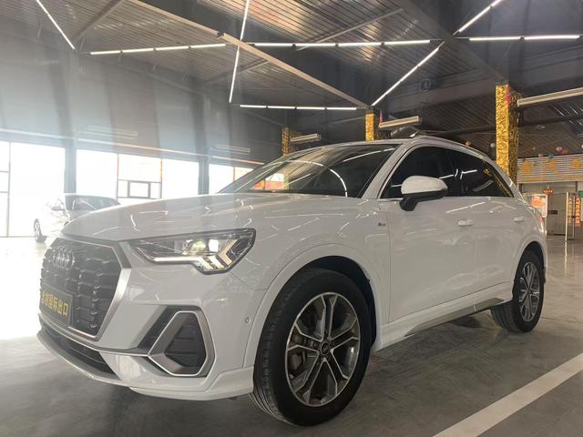Audi Q3 2021 40 TFSI Stylish Elegance
