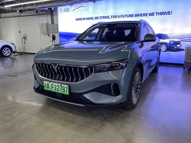 Arcturus FREE 2021 4WD Standard Extended Range Exclusive Luxury Package