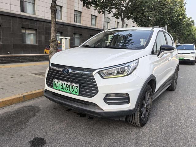 Yuan EV 2018 EV360 Smartlink Dazzling Cool Model