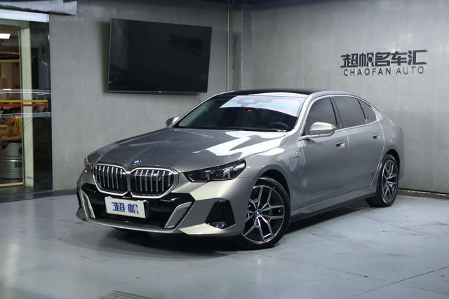 BMW i5 2024 eDrive35L Premium M Sport Package