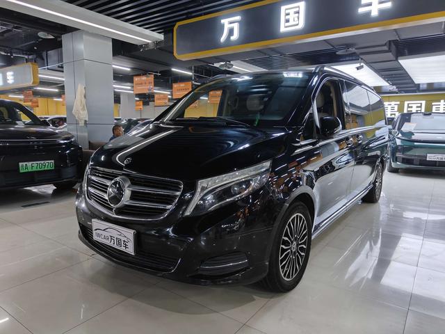 Mercedes-Benz V-Class 2018 V 260 L Premium Plus National VI