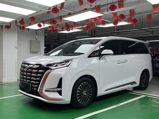Denza D9 DM 2022 970 four-wheel drive flagship model