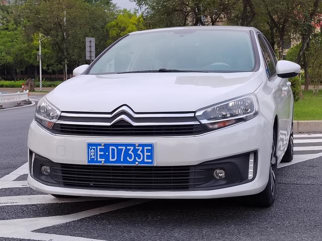 C4 Sega 2018 1.6L automatic comfort Type