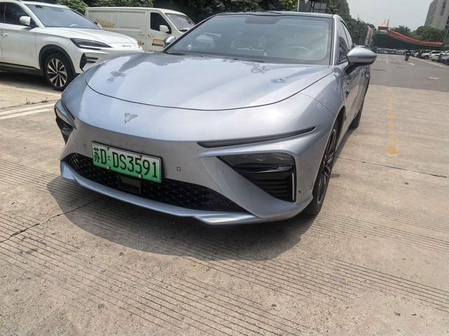 Nezha S 2024 Pure Electric 520 Lite Version